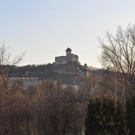 Sport Hotel Ostrov Trenčín Eksteriør billede