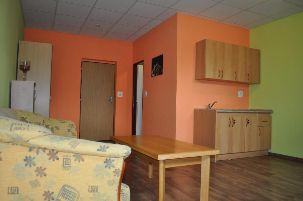 Sport Hotel Ostrov Trenčín Eksteriør billede