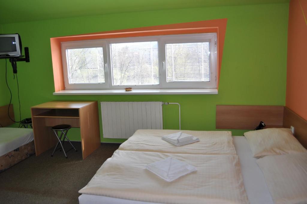 Sport Hotel Ostrov Trenčín Værelse billede